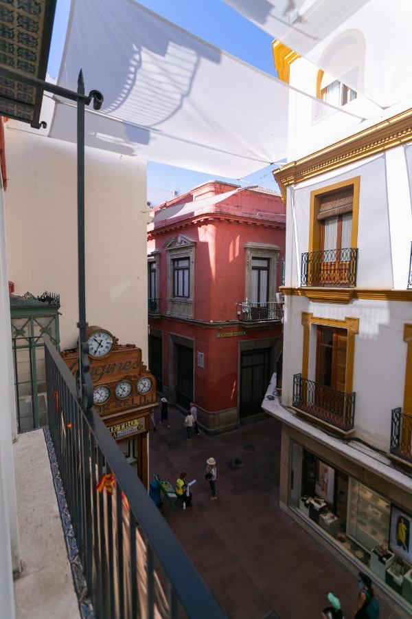Lujoso Apartamento Con Piscina Compartida 2 Seville Exterior photo